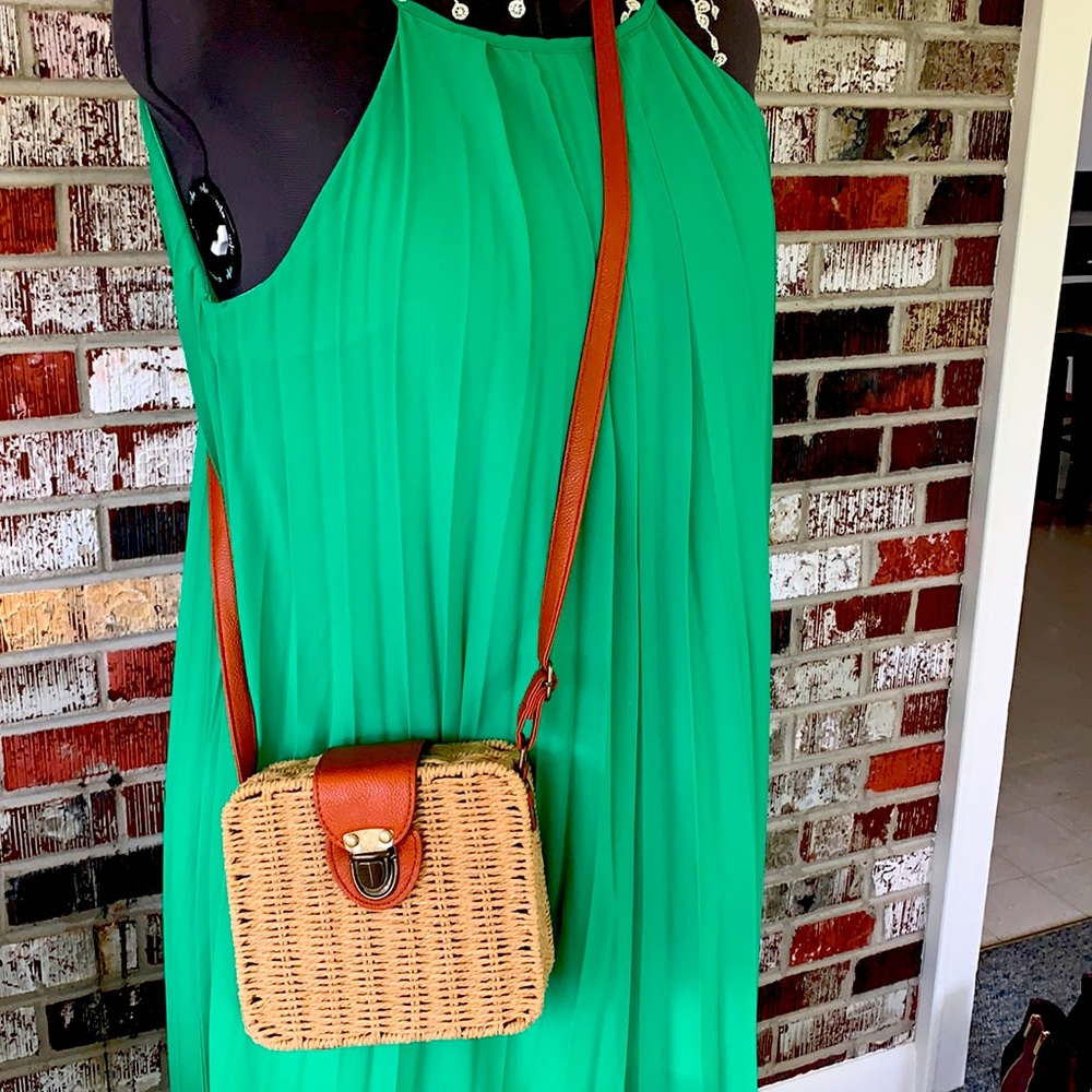 *BOGO Free* Straw box bag